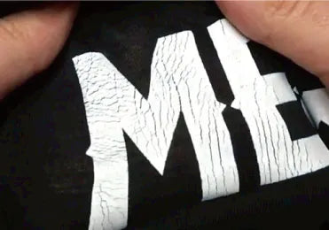 クラックインクでひび割れたヴィンテージ風プリントのサンプル