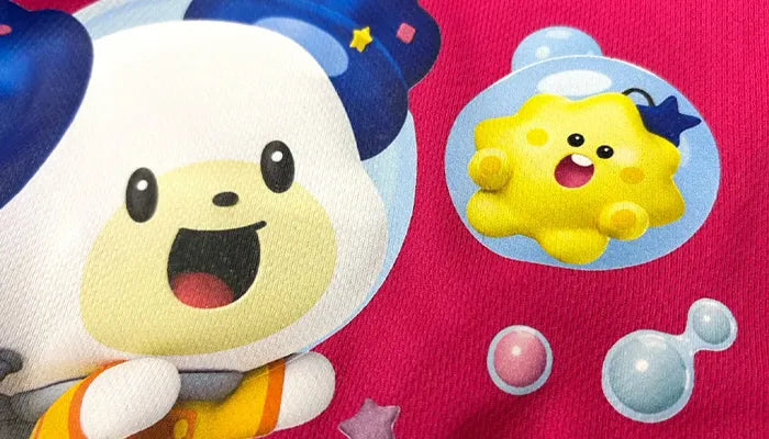 DTFプリントによるオリジナルTシャツの仕上がり例。フルカラー高精細でキャラクターも鮮やかに表現可能